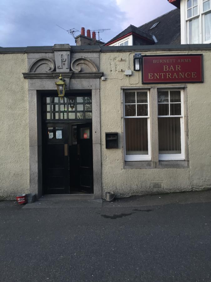 Burnett Arms Hotel Inverurie Exterior foto